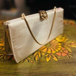 VINTAGE 70’s GOLD METALLIC DAINTY WRIST CLUTCH BAG